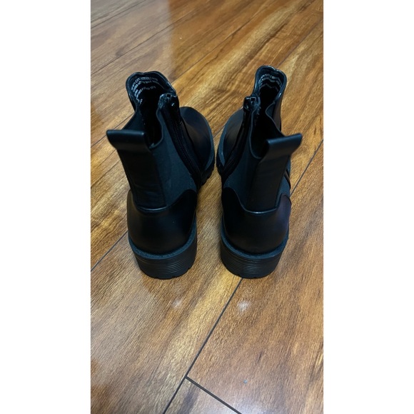 Universal Thread | Chelsea Combat Boots - Picture 4 of 5